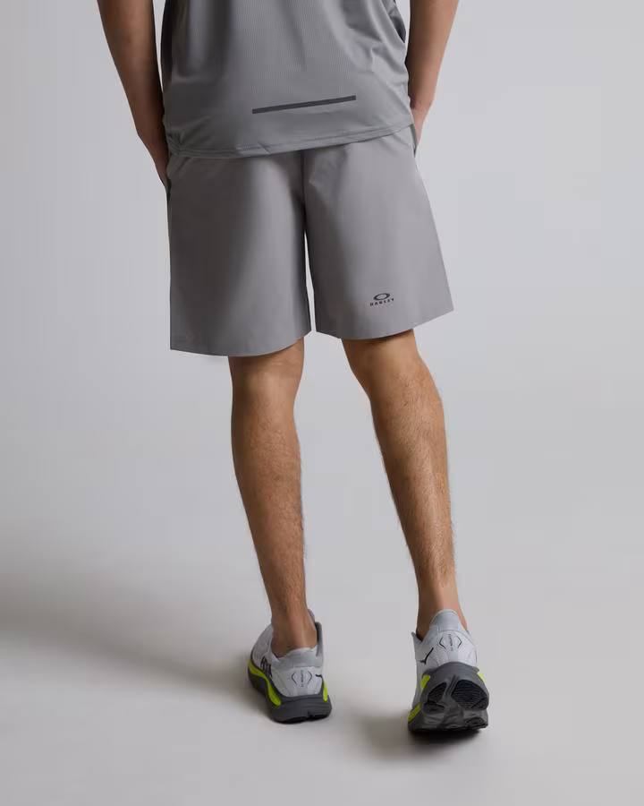 OAKLEY TRAINING SHORT - CEMENT