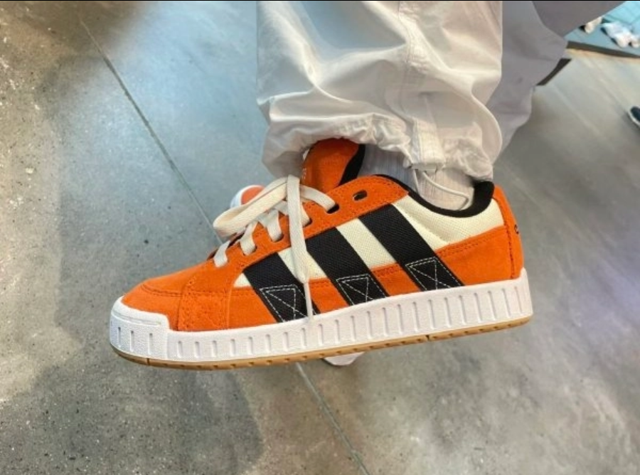 ADIDAS LWST SKATE TRAINERS